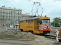 Pracovní vůz č. 100 vjíždějící do Prešovské ulice při rekonstrukci Sadů pětatřicátníků 23. 5. 2003