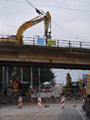 Uzavřený průjezd pod železničním mostem přes Vejprnickou ulici při bourání jeho poloviny 31. 3. 2012, foto: MK2
