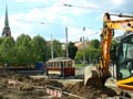 Křižíkova osmnáctka projíždí rekonstruovaným prostorem U Zvonu 31. 5. 2014