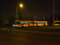 Tramvaje linky č. 1 končící v zastávce Mozartova v době zastavení provozu z důvodu auta v kolejišti 8. 12. 2015