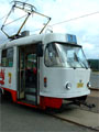 Odstavená tramvaj na konečné v Bolevci 14. 8. 2002 