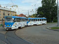  T3GM 274-275 s reklamou na Ardo na konečné Slovany - náměstí Milady Horákové v první den provozu s cestujícími