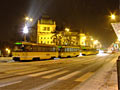 Kolona tramvají ve směru z Bor v době vypnutí trolejového vedení při nehodě v sadech Pětatřicátníků 5. 1. 2009