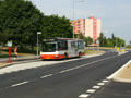 Citybus č. 476 na náhradní lince č. 2A v nové zastávce v Lábkově ulici 5. 8. 2012