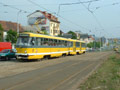 Souprava 217+218 na Karlovarské třídě 8. 5. 2003