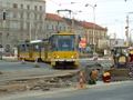 KT8D5 č. 298 jedoucí z Palackého ulice na Bory při rekonstrukci sadů Pětatřicátníků 15. 4. 2003