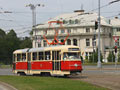 Vůz T2 č. 133 odbočuje do Sirkové ulice 27. 6. 2009